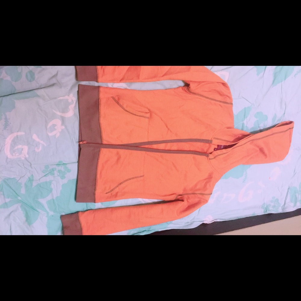 Hooded zipper